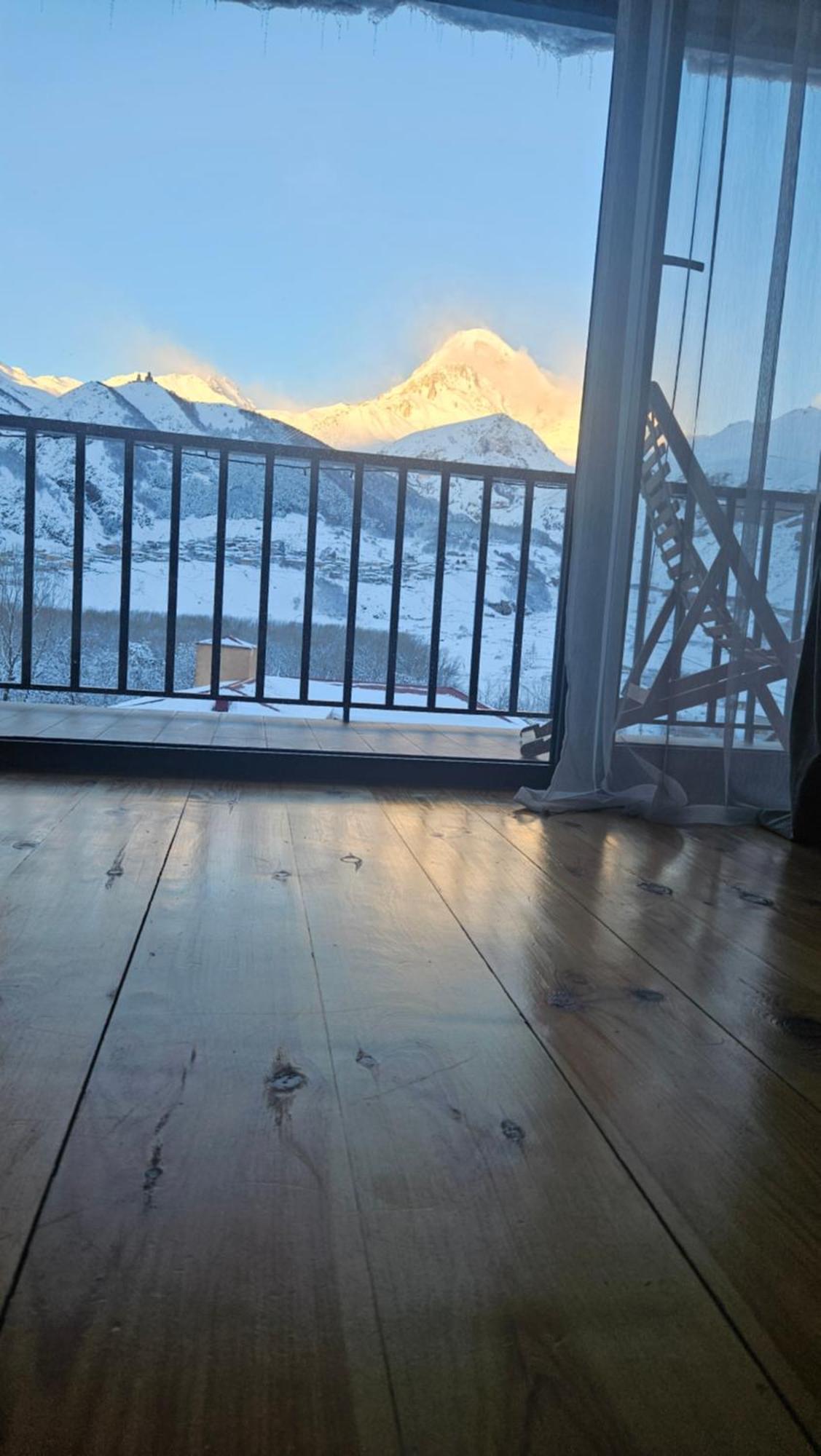 Best view Kazbegi Zewnętrze zdjęcie
